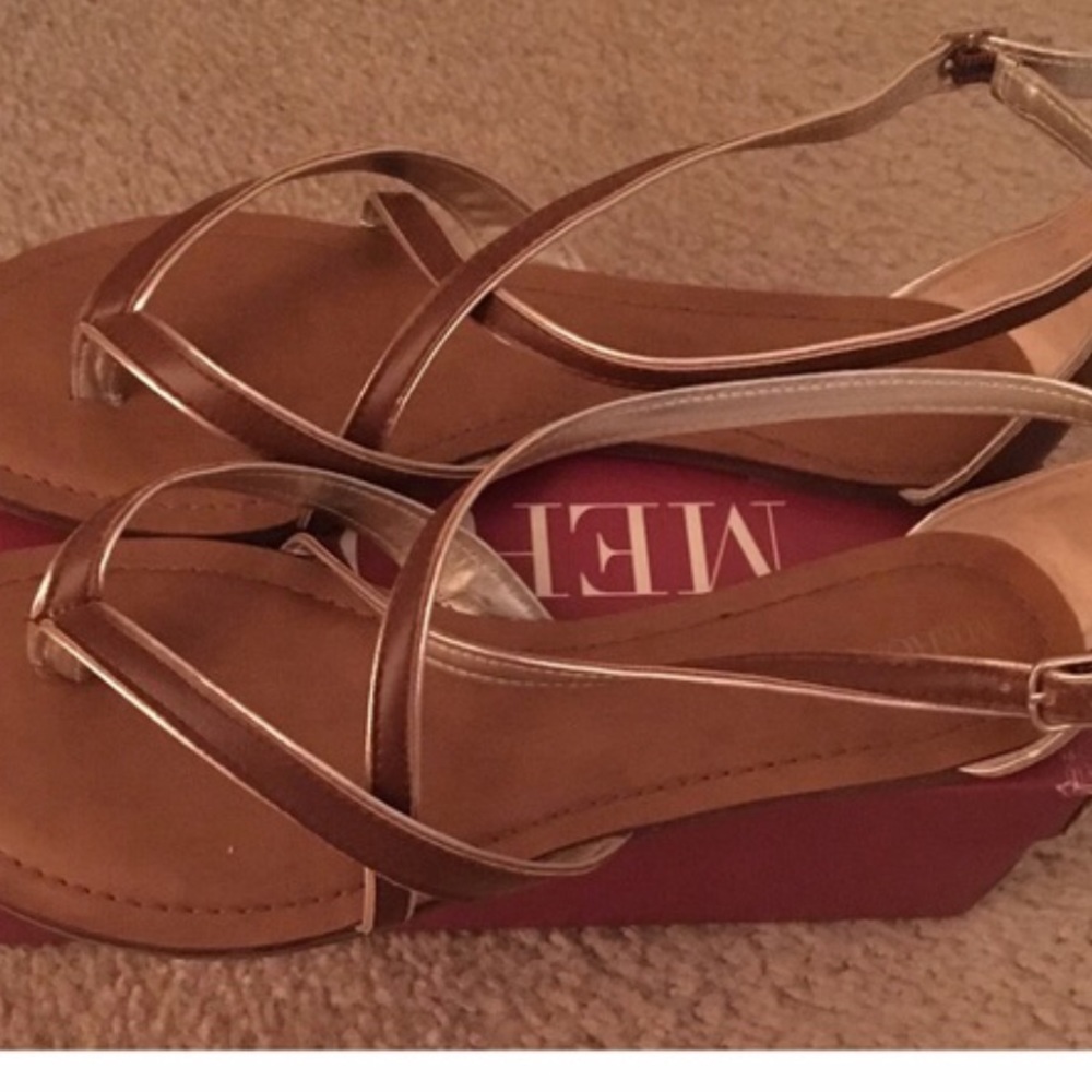 Merona strappy Sandels